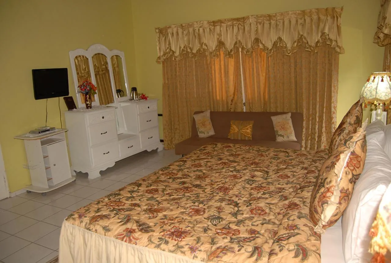מונטגו ביי Pink Hibiscus Bed And Breakfast וילה